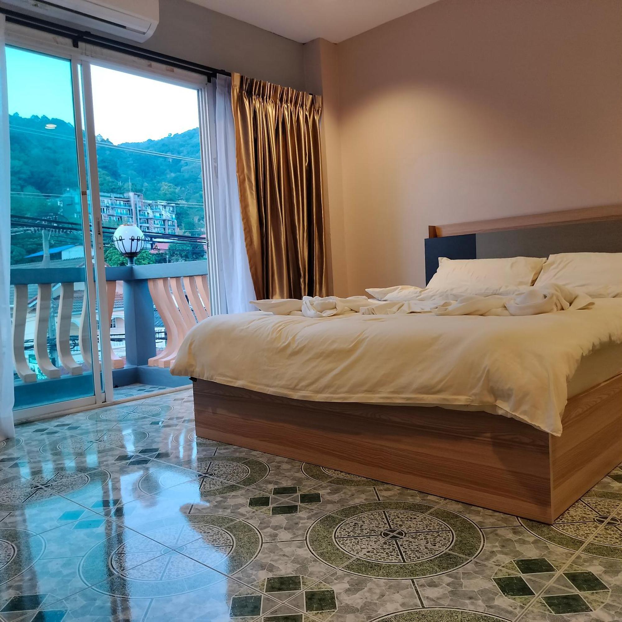 Taxim Residence Boutique Hotel Patong Exterior foto